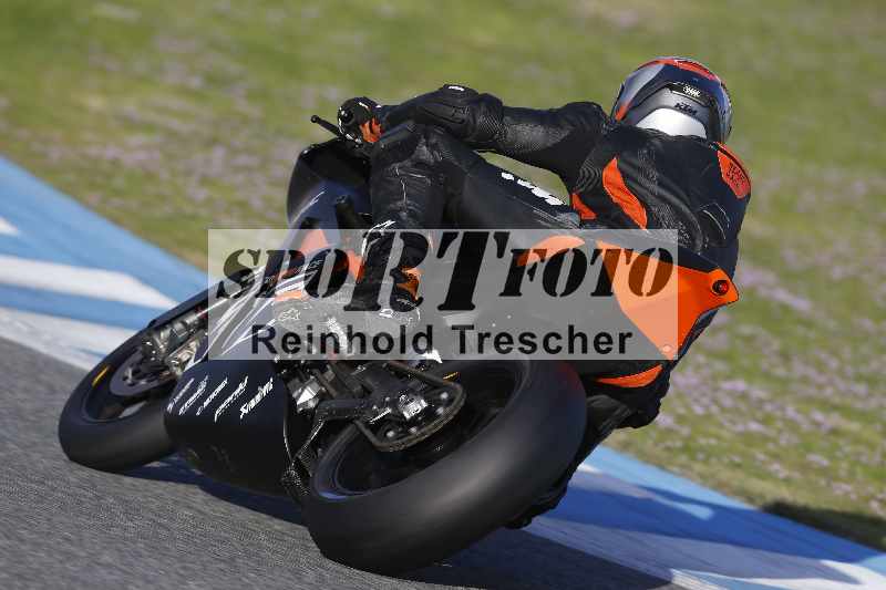 Archiv-2025/01 24.-27.01.2025 Moto Center Thun Jerez/rot-red/backside